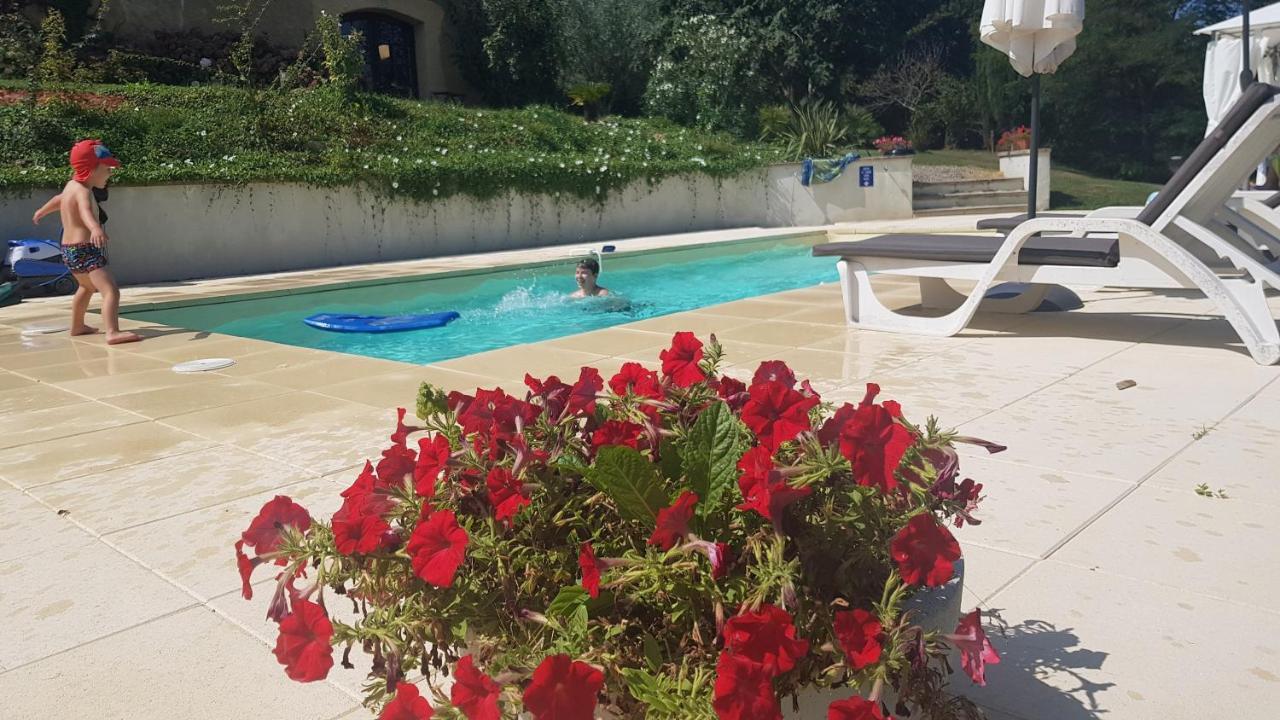 Appartement Le Peyroutet à Cazaux-Villecomtal Extérieur photo